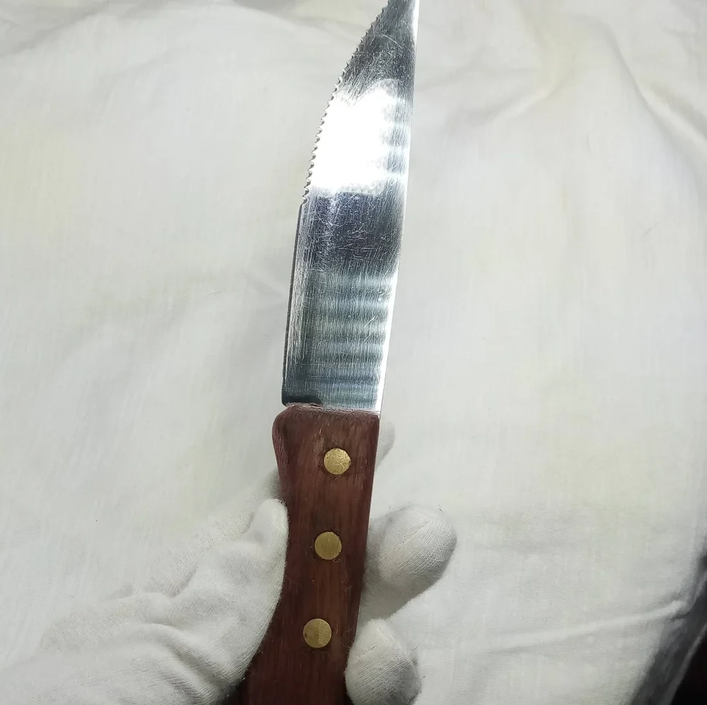 Walco Heavy Duty Stainless Serrated Hard Wood Handle 10